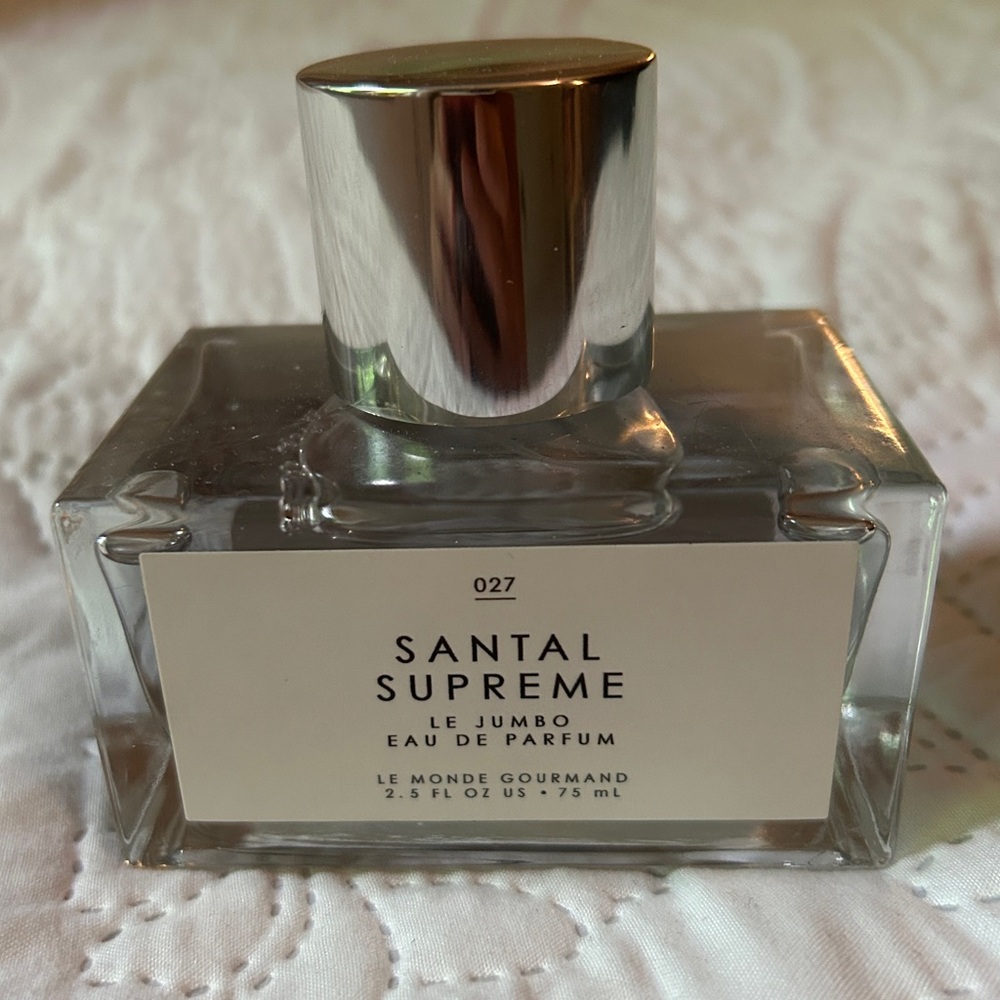 Santal Supreme by Le Monde Gourmande! 
Santal 33- dupe!
